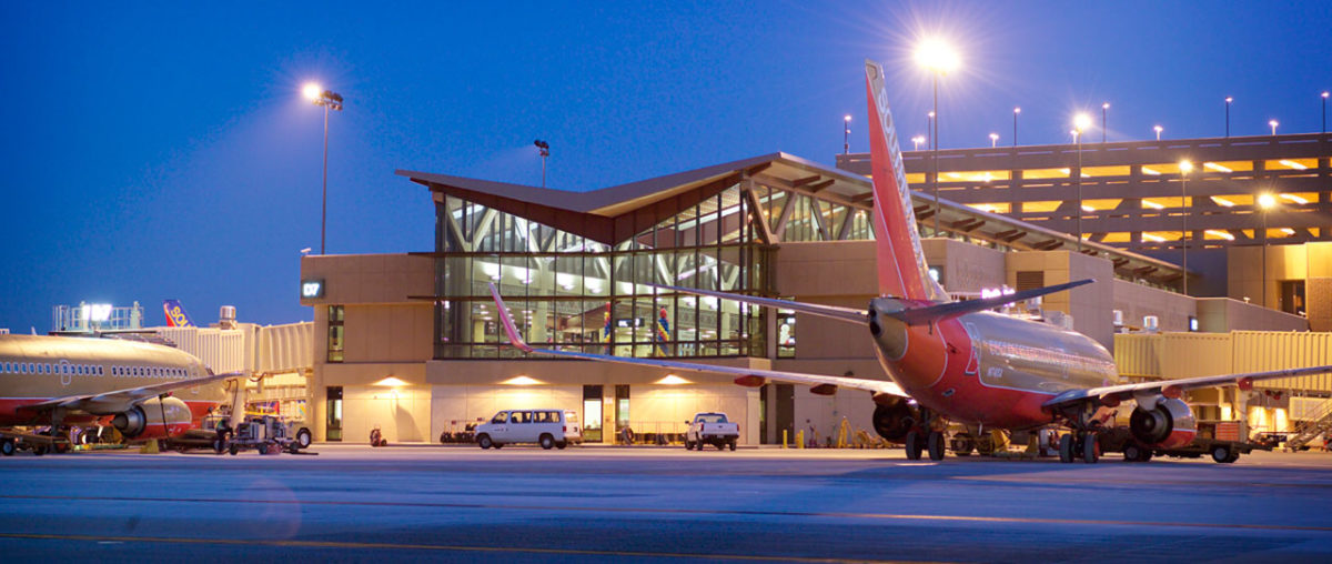 What To Know About Airport Accidents In Arizona This Holiday Season   Phoenix Sky Harbor International Airport 1200x508 